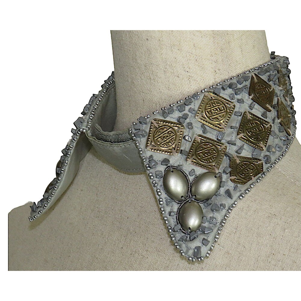 Bougainvillea Gray Multi Beaded Hook And Loop Collar